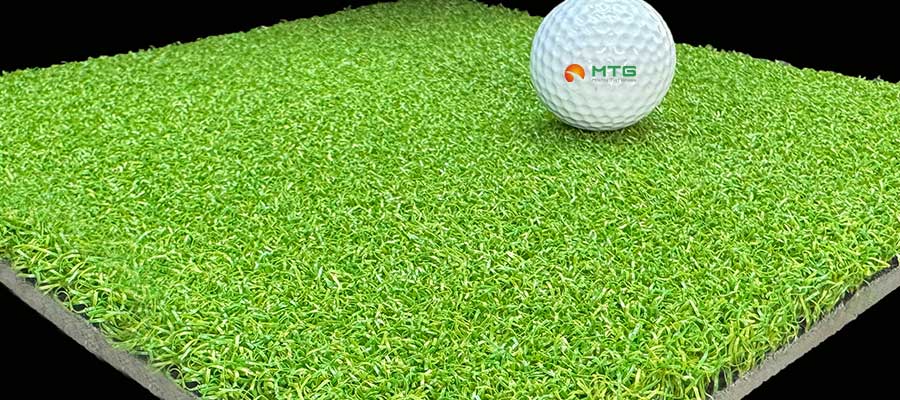 synthetic putting green with shock pad